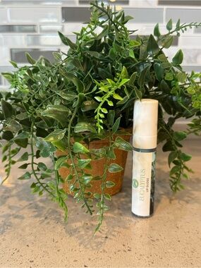 DILLPICKY - EUCALYPTUS MINT LIP GLOSS